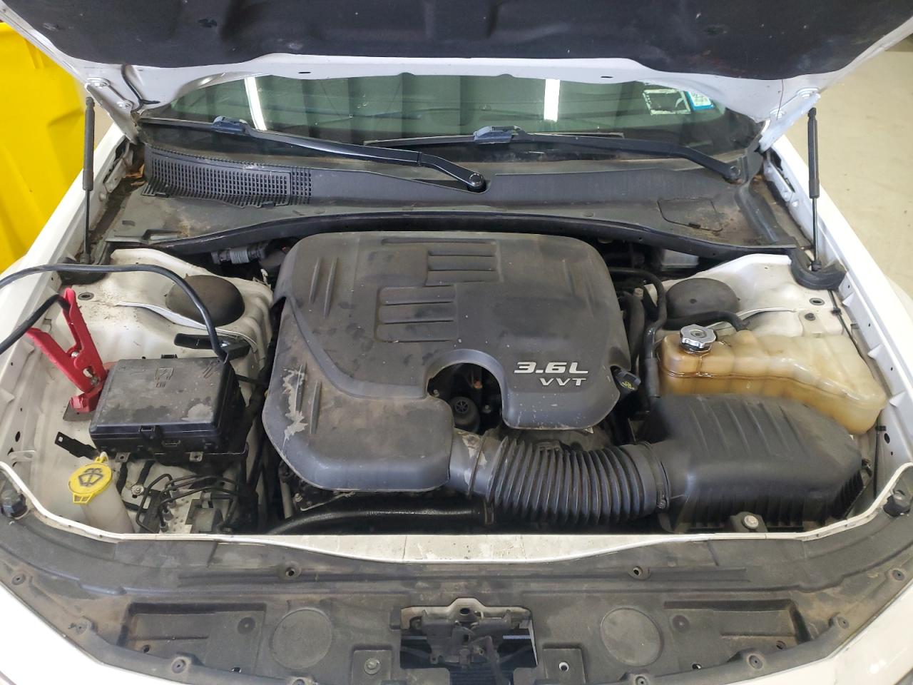 Chrysler 300 Touring Image 2