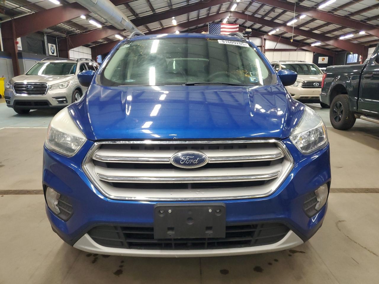 Ford Escape Se Image 6
