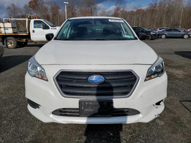 Subaru Legacy 2.5i Image 2