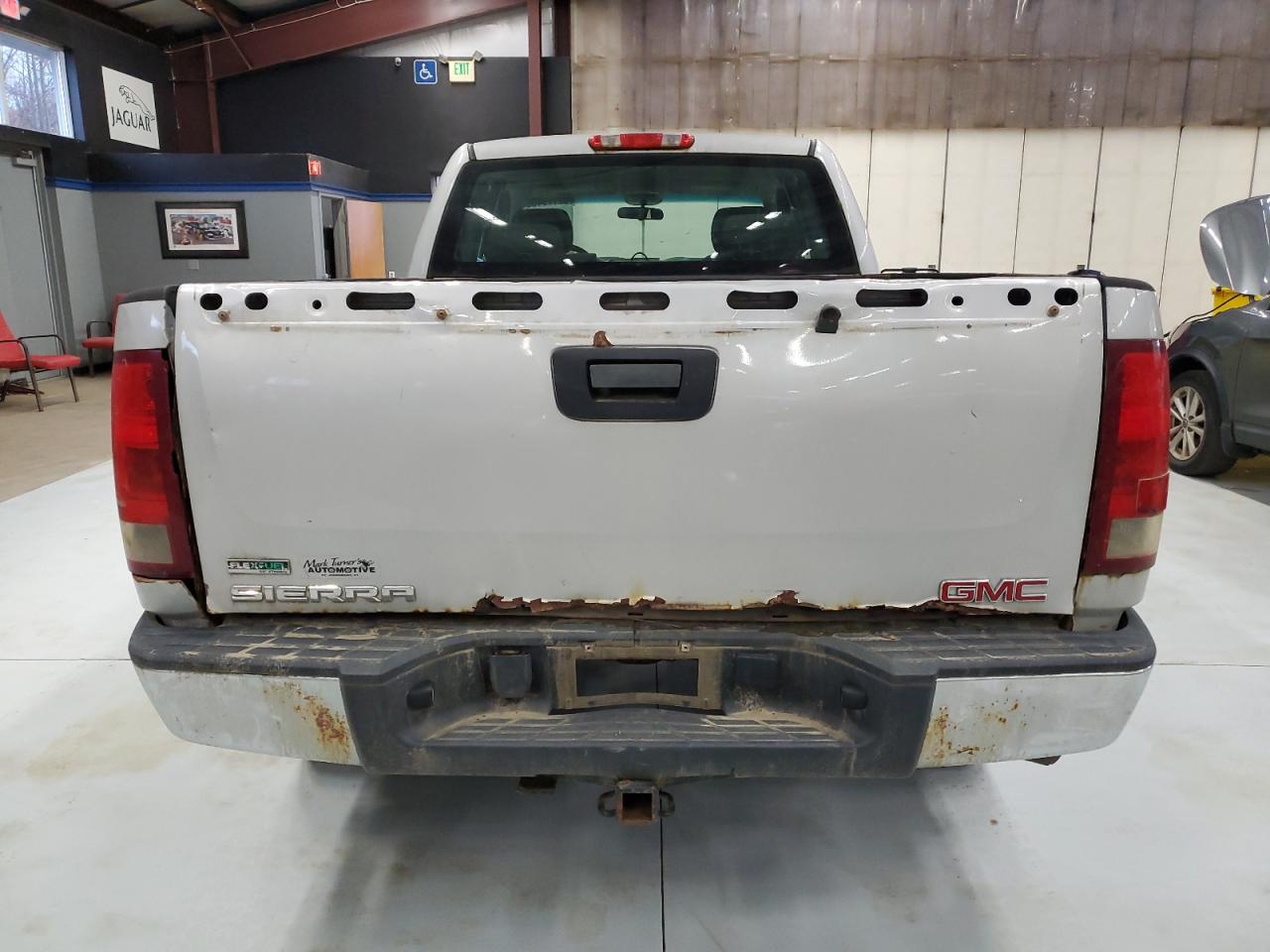 GMC Sierra K1500 Image 6