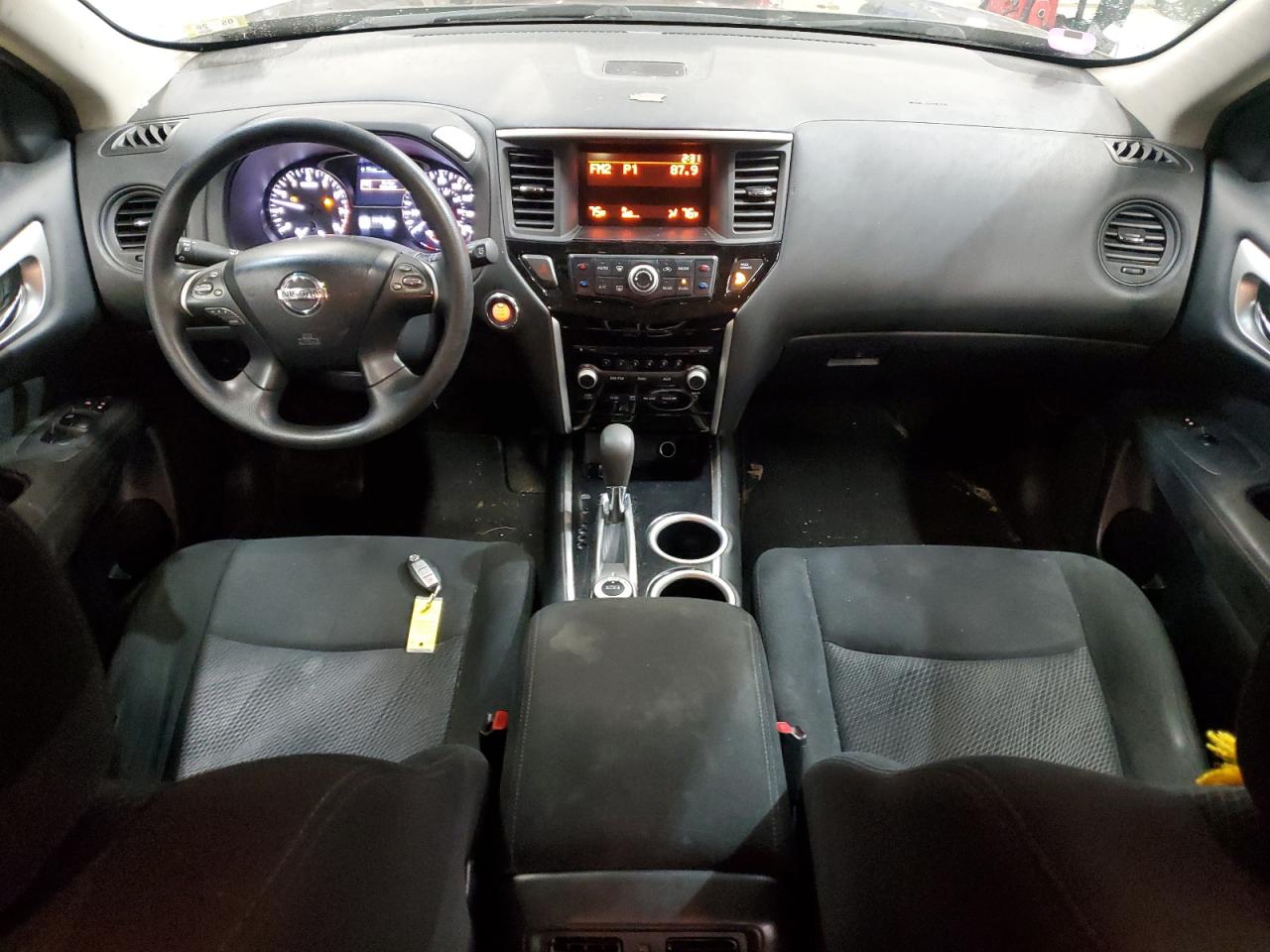 Nissan Pathfinder S Image 9