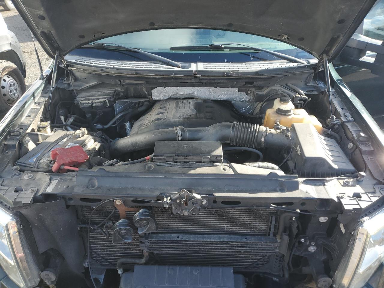 Ford F-150 Super Cab Image 8