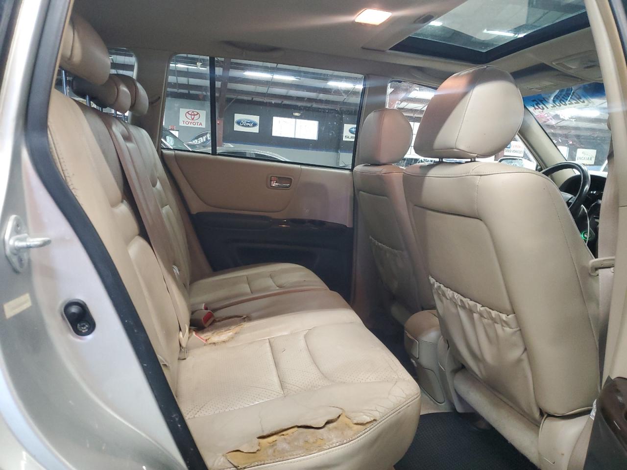 Toyota Highlander Limited Image 9