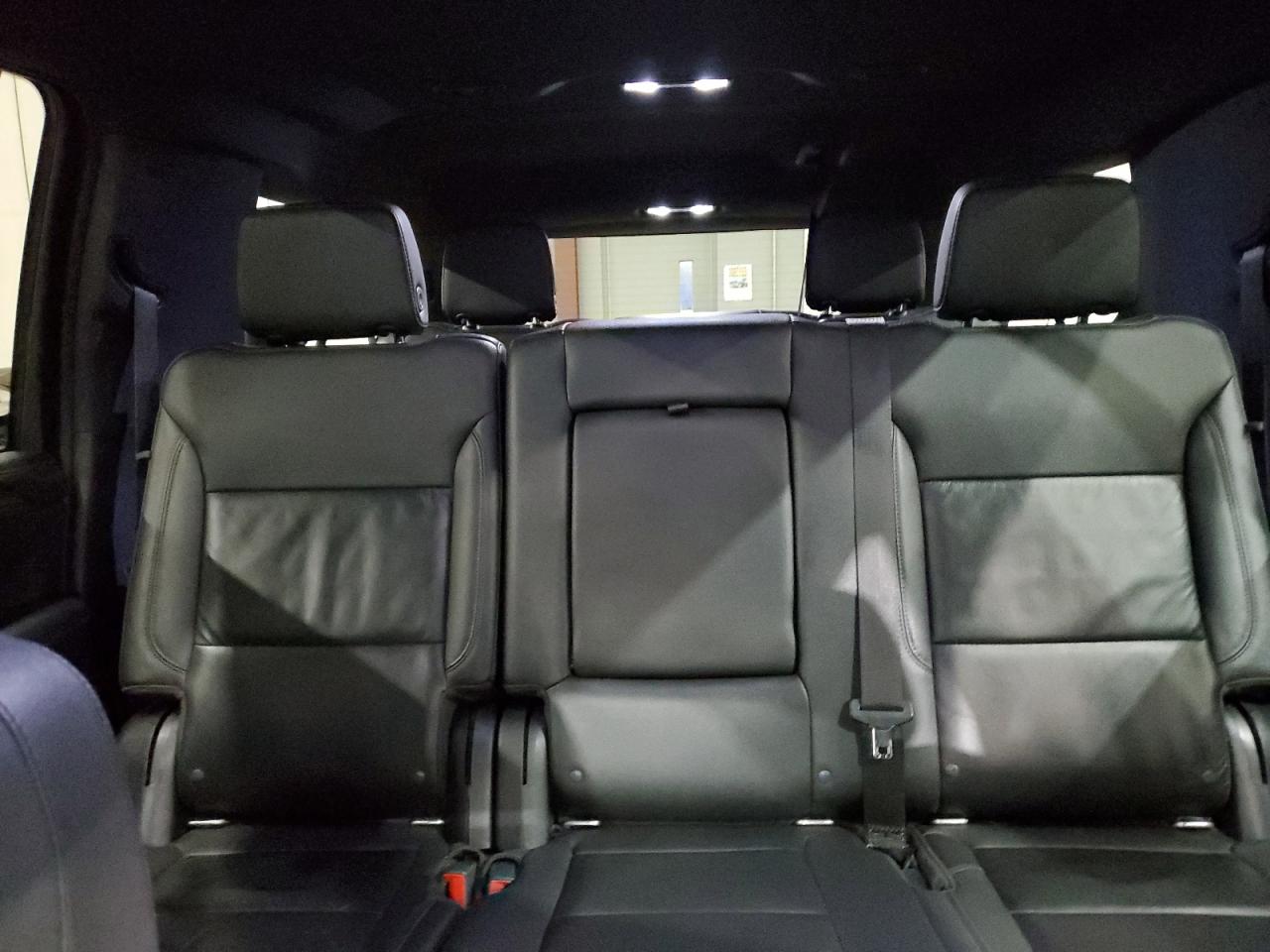 Chevrolet Suburban K1500 Lt Image 10