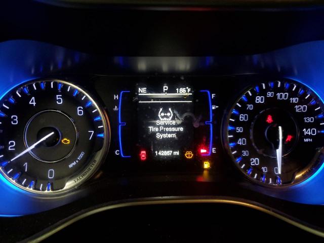 Chrysler 200 Limited Image 4