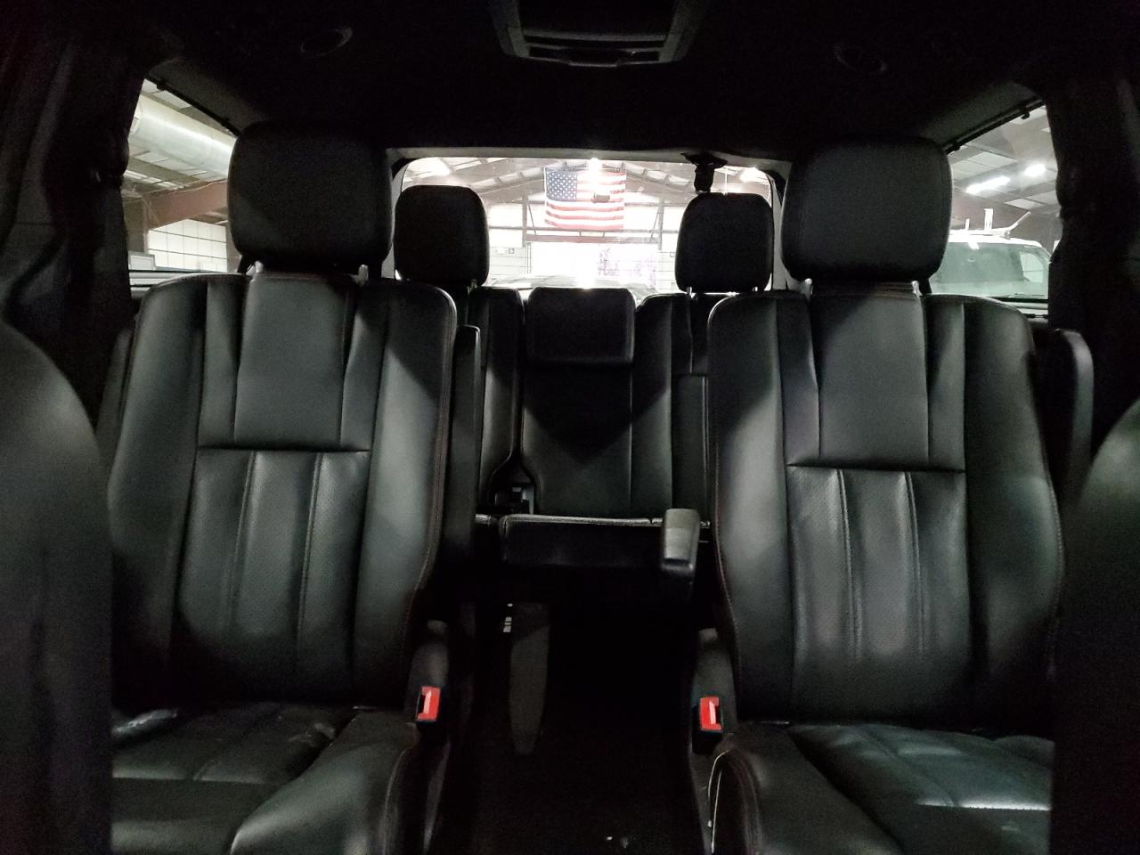 Dodge Caravan R/t Image 6