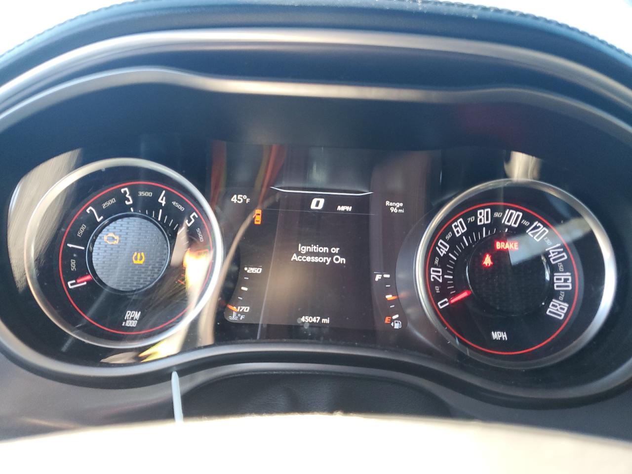 Dodge Challenger R/t Scat Pack Image 13