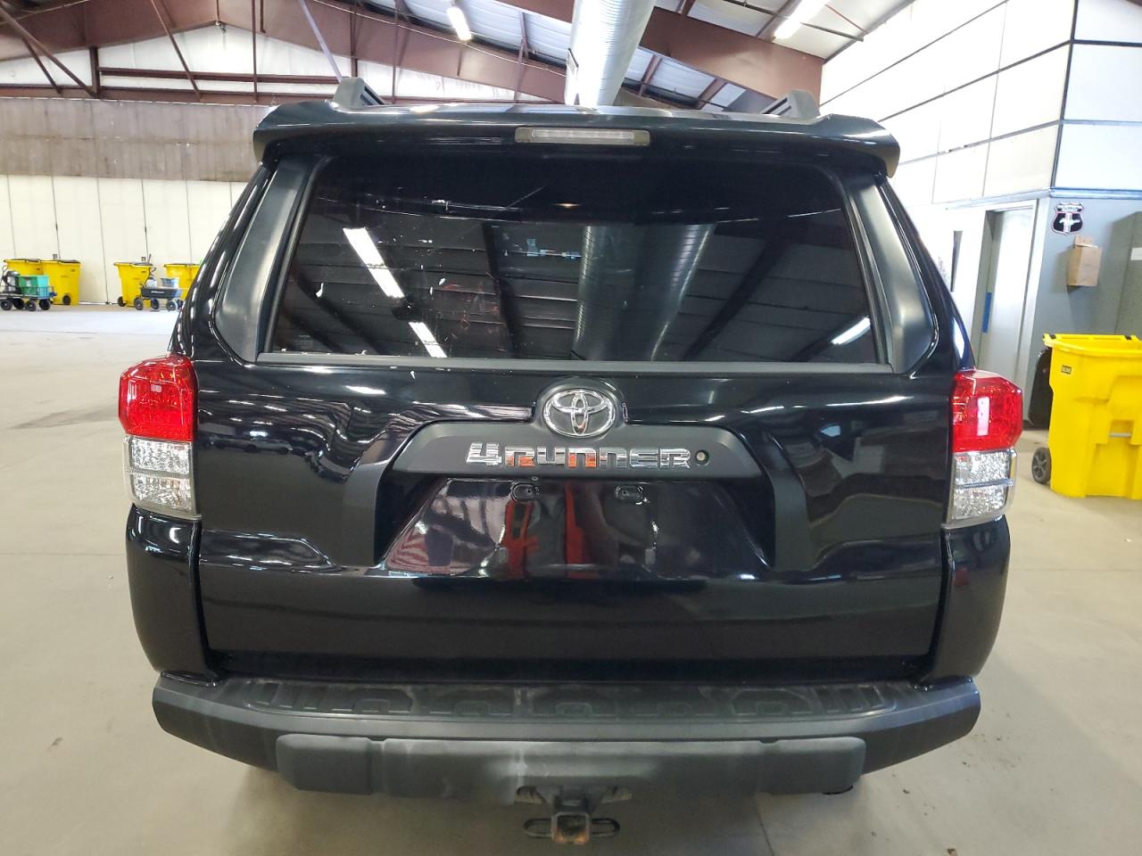 Toyota 4Runner Sr5 Image 11