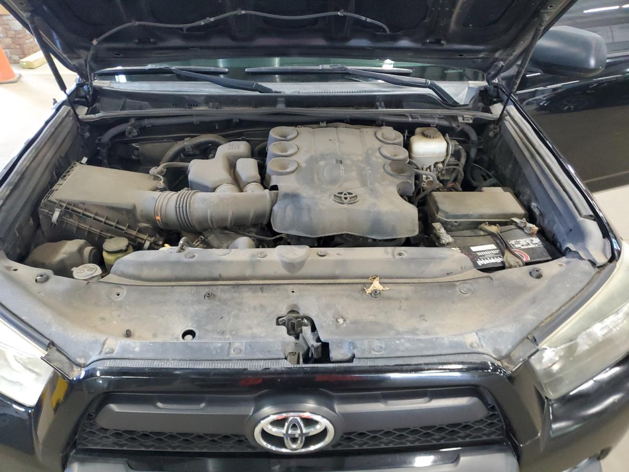 Toyota 4Runner Sr5 Image 10