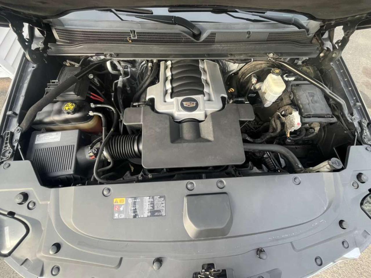 Cadillac Escalade Luxury Image 9