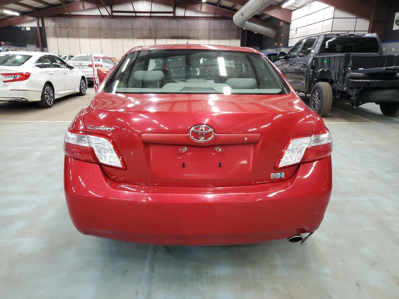 Toyota Camry Hybrid Image 6