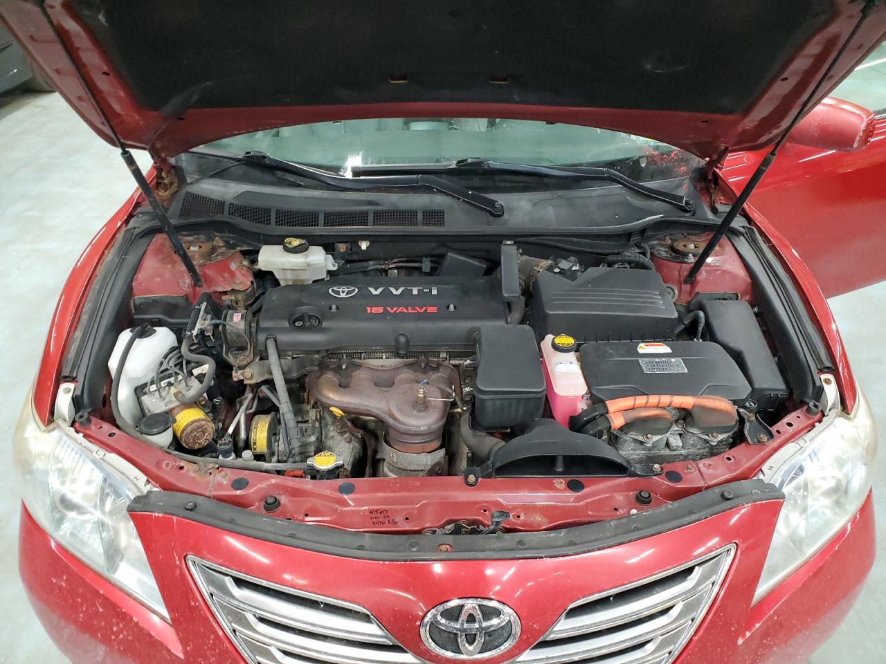 Toyota Camry Hybrid Image 9