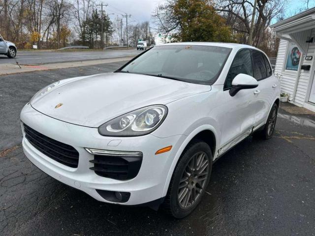  Salvage Porsche Cayenne