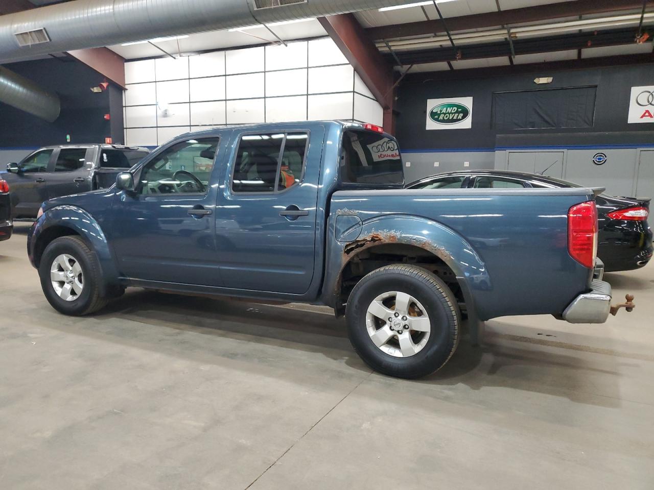 Nissan Frontier S Image 9