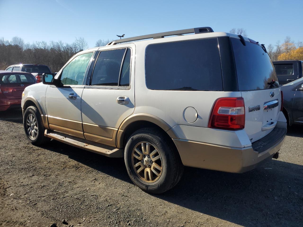 Ford Expedition Xlt Image 8