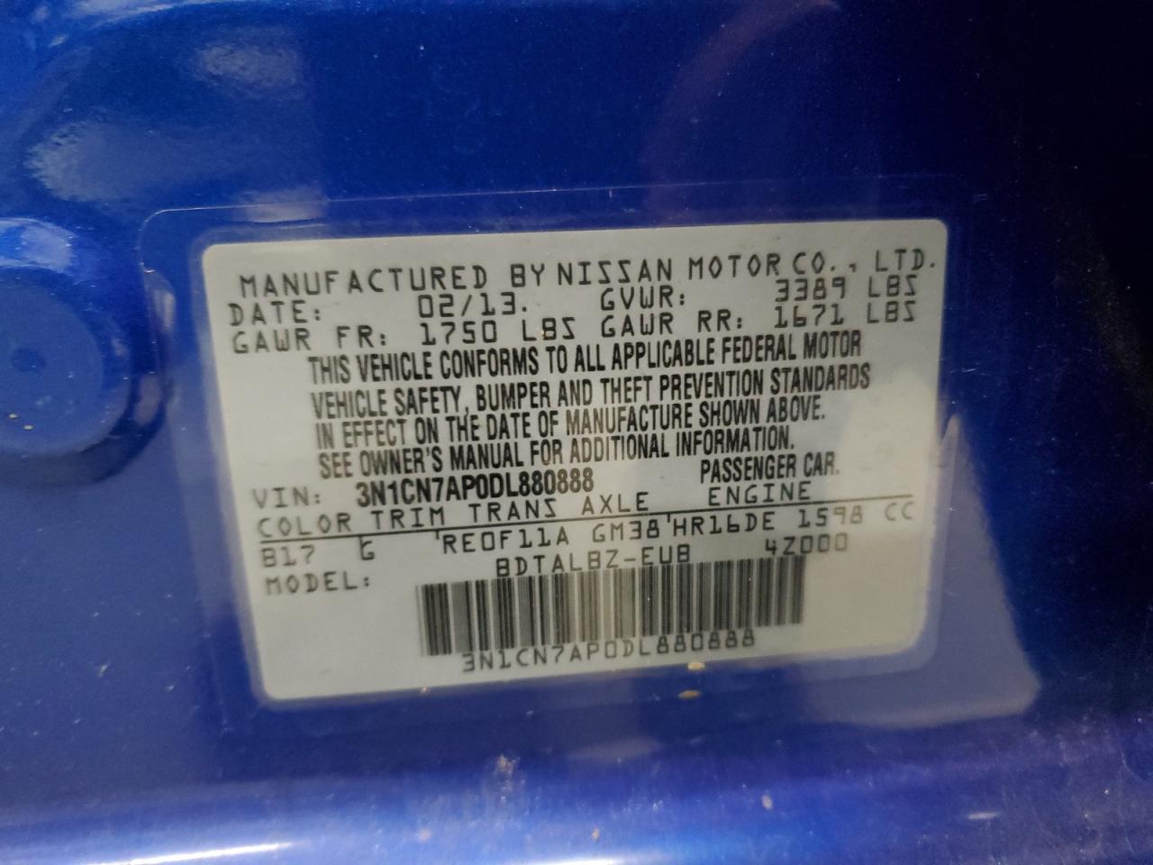 Nissan Versa S Image 8