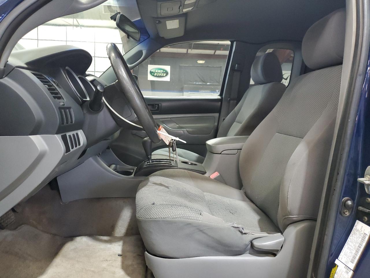 Toyota Tacoma Access Cab Image 8