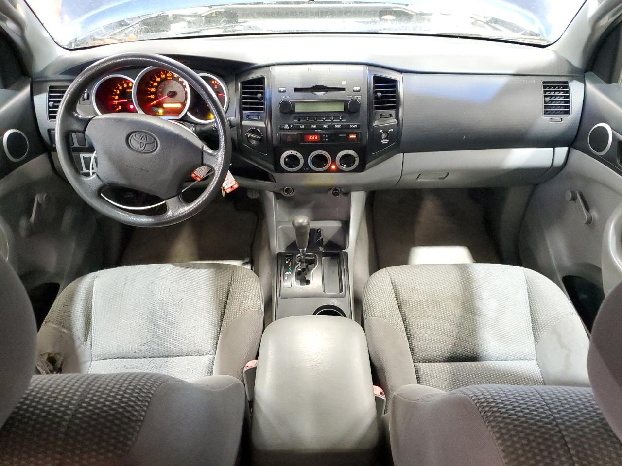 Toyota Tacoma Access Cab Image 10