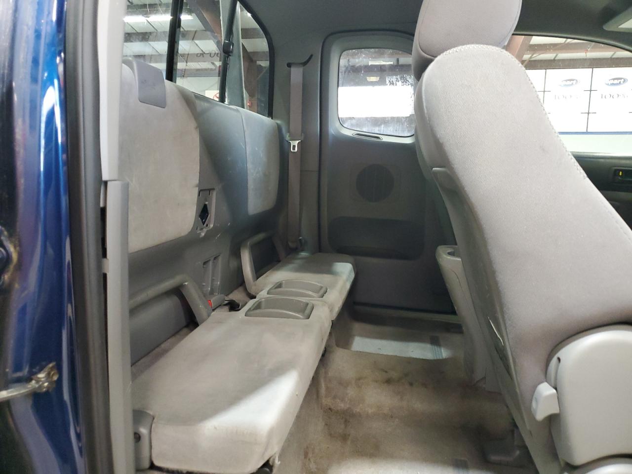 Toyota Tacoma Access Cab Image 5