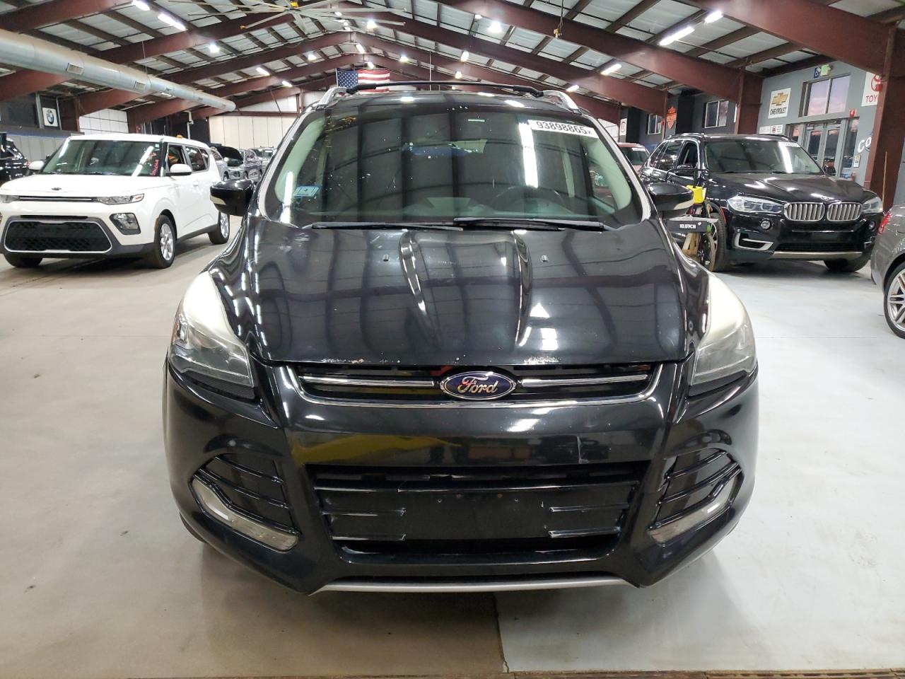 Ford Escape Titanium Image 12