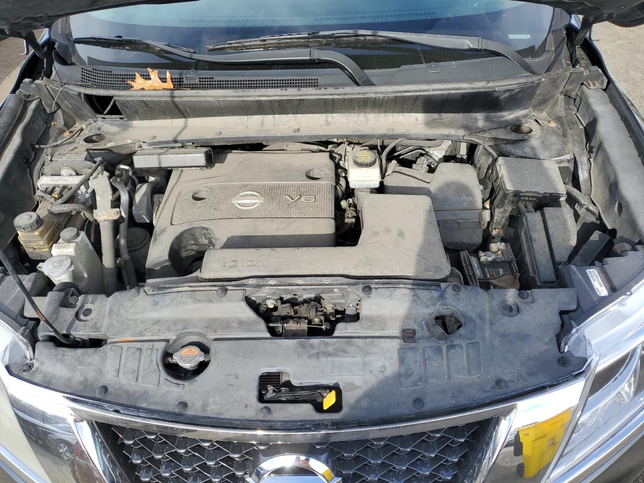 Nissan Pathfinder S Image 7