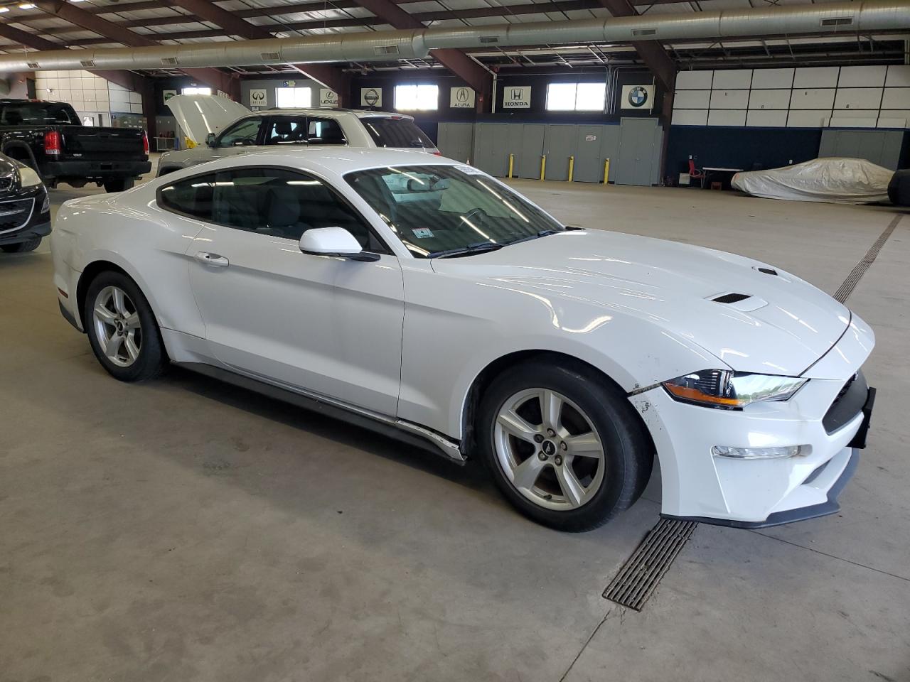 Ford Mustang Image 7