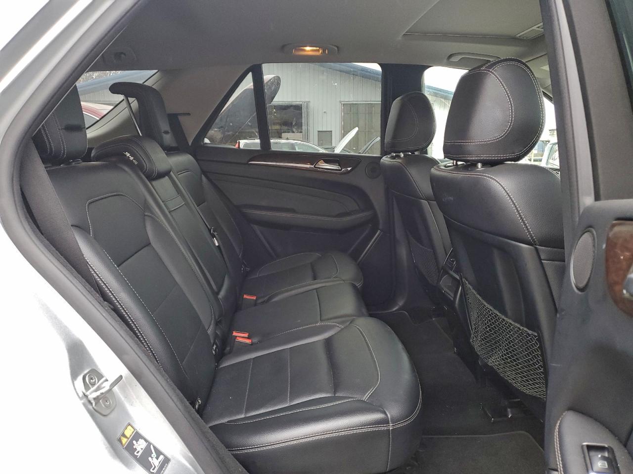 Mercedes-Benz M-Class 350 4matic Image 14