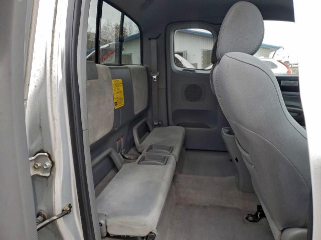 Toyota Tacoma Access Cab Image 7