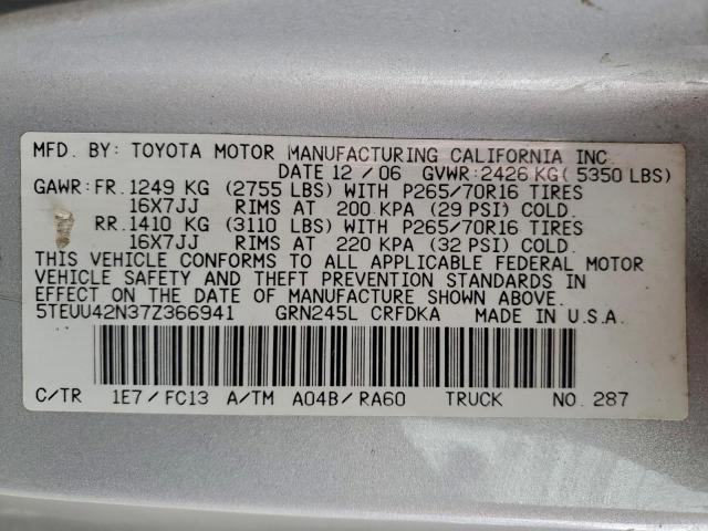 Toyota Tacoma Access Cab Image 9