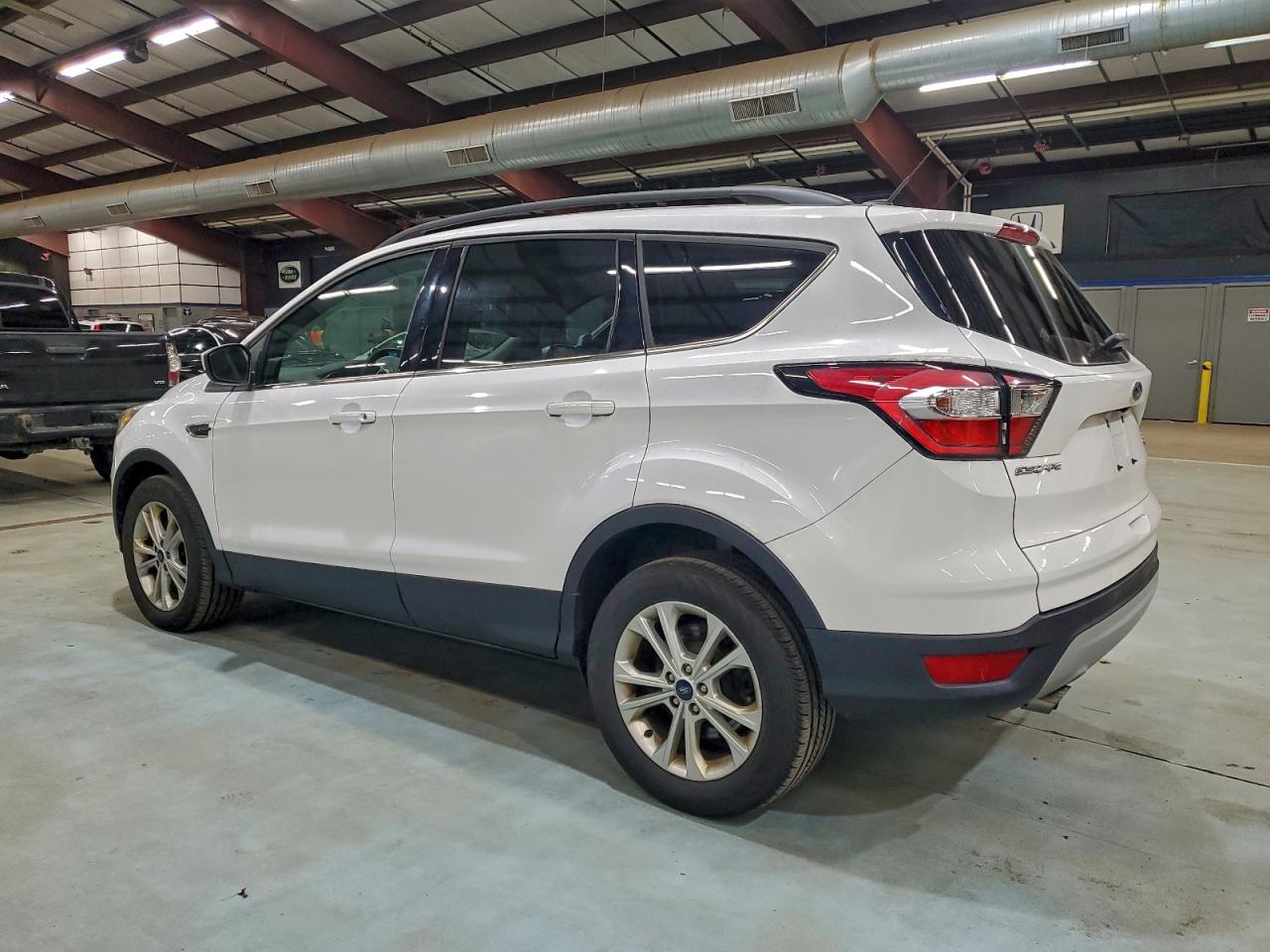 Ford Escape Se Image 10