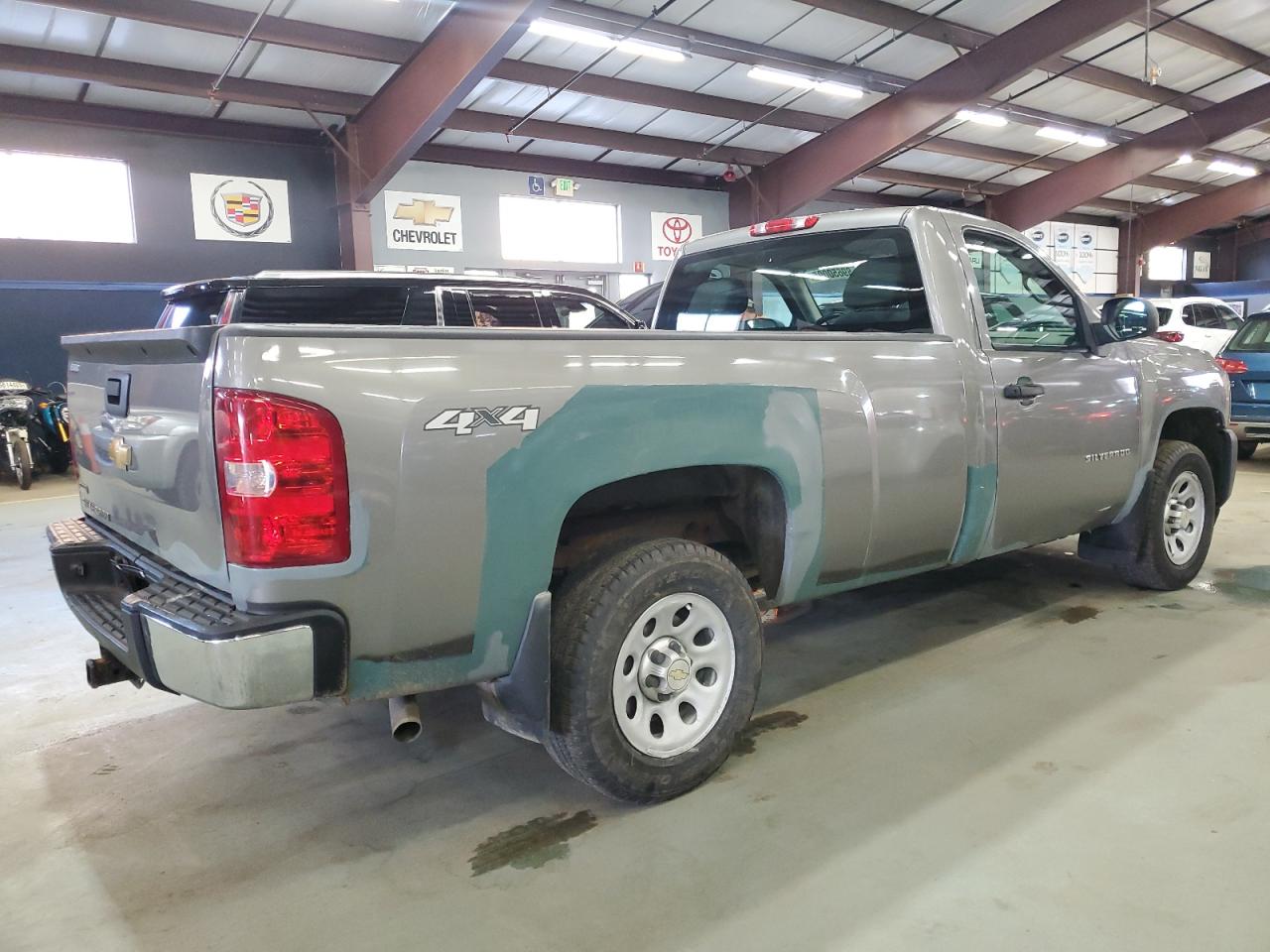 Chevrolet Silverado K1500 Image 6