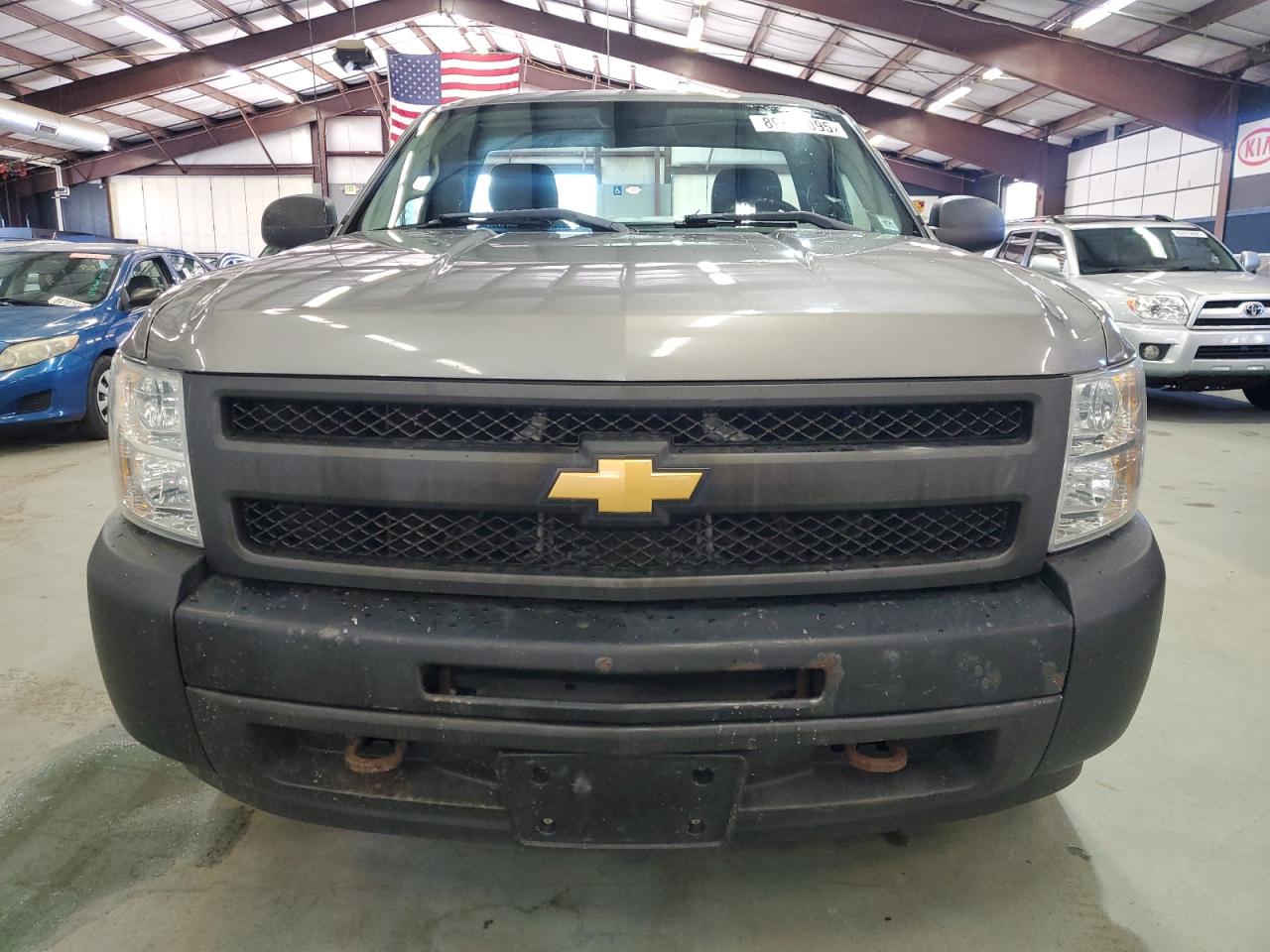 Chevrolet Silverado K1500 Image 11