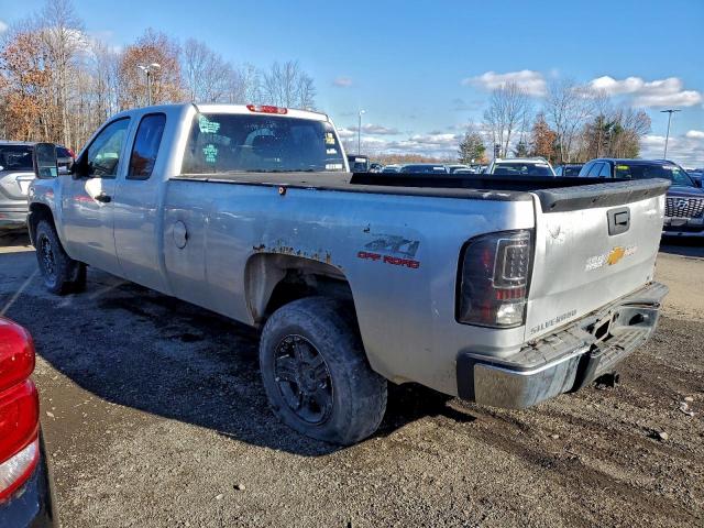 Chevrolet Silverado K1500 Lt Image 3