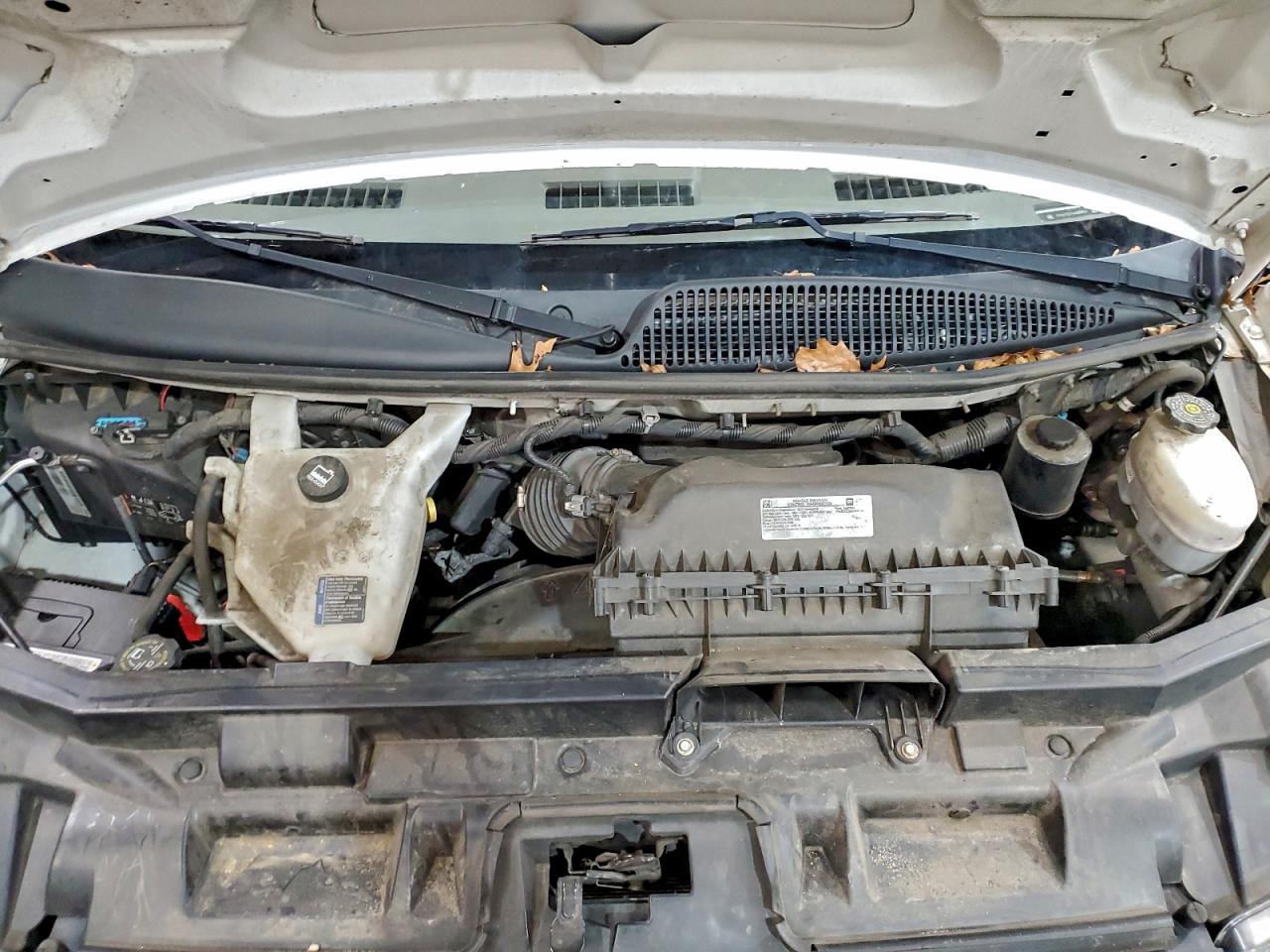 Chevrolet Express Image 6