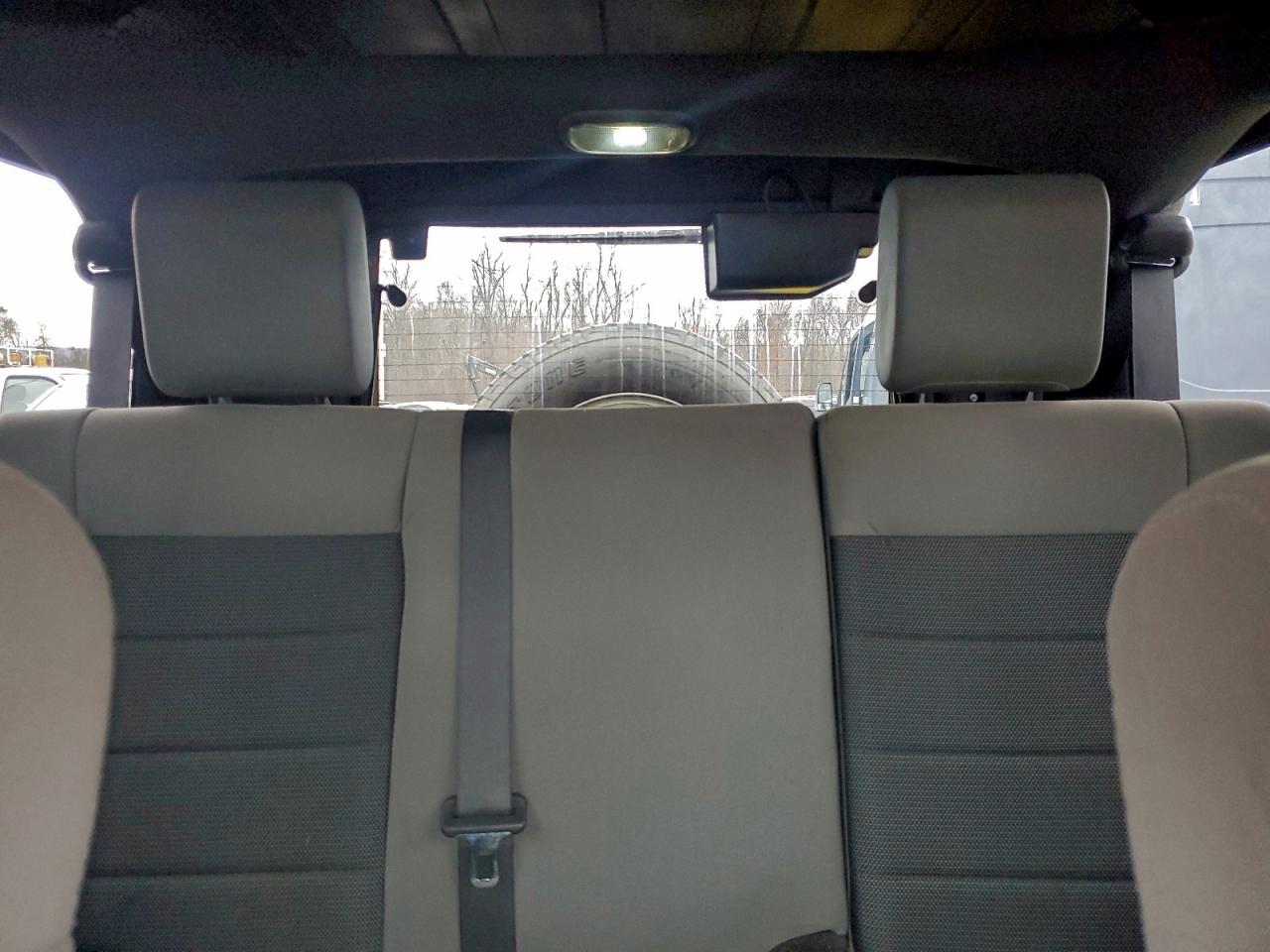 Jeep Wrangler X Image 5