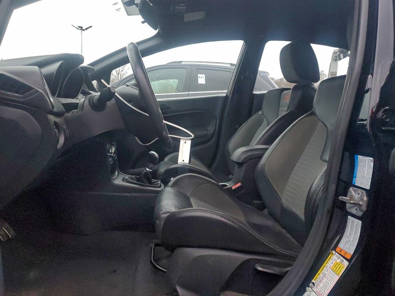 Ford Fiesta St Image 10