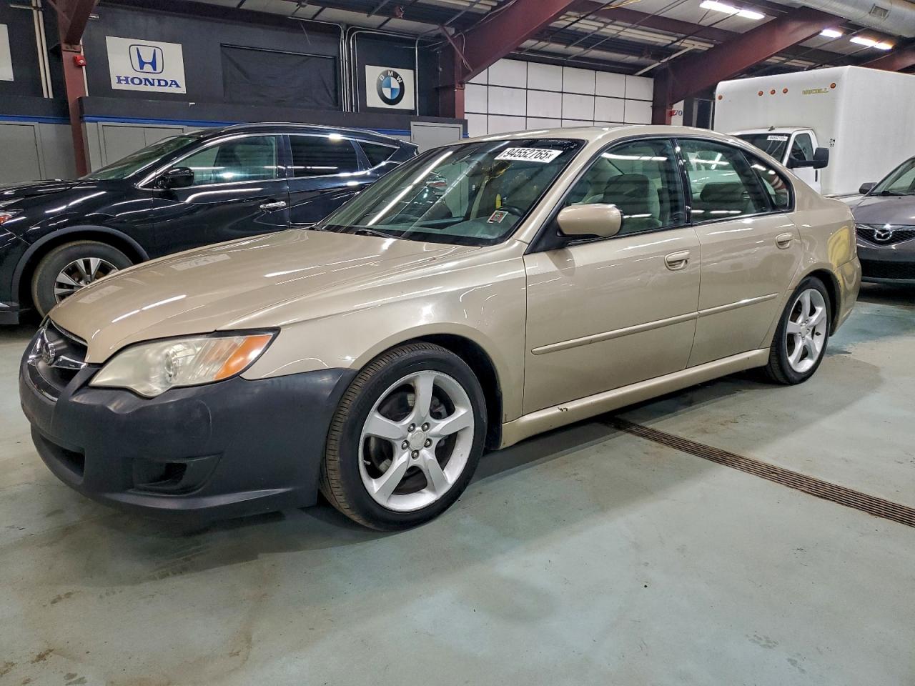 Subaru Legacy 2.5i Image 1