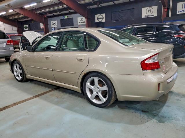 Subaru Legacy 2.5i Image 4