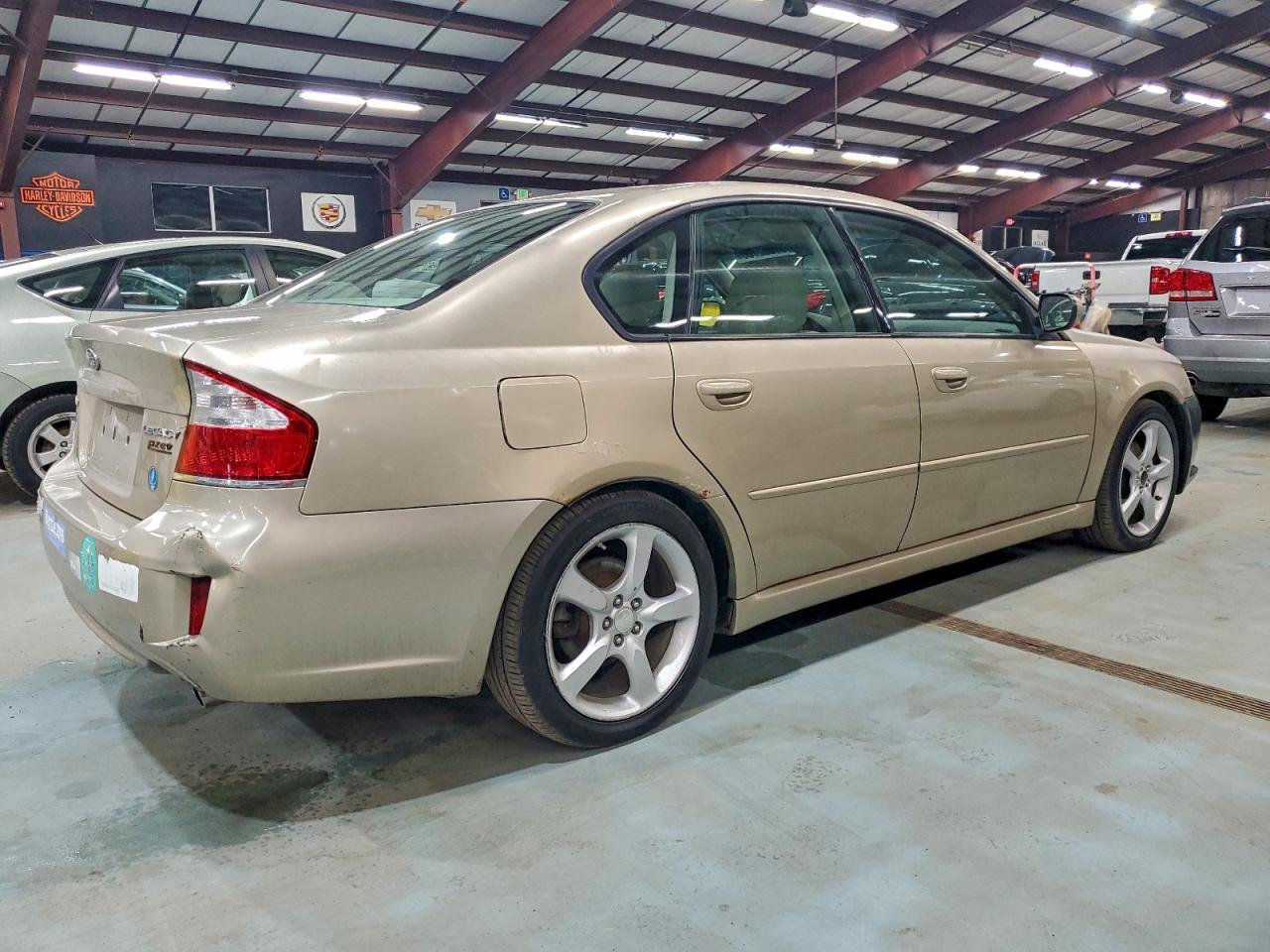 Subaru Legacy 2.5i Image 9