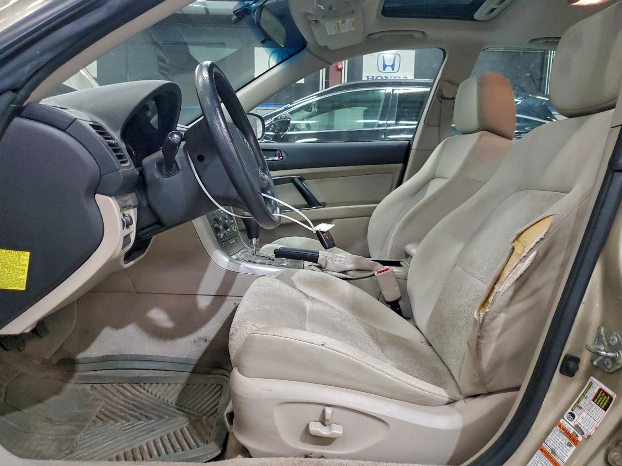 Subaru Legacy 2.5i Image 11