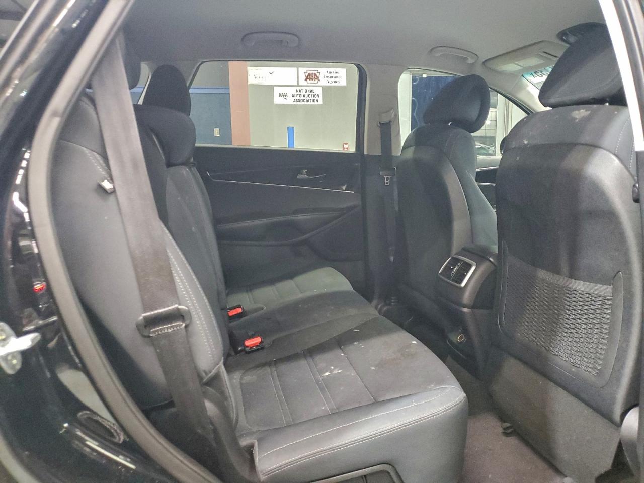 Kia Sorento Lx Image 4