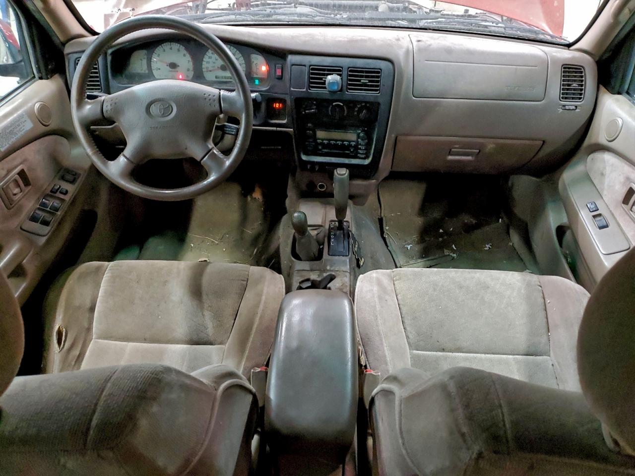 Toyota Tacoma Double Cab Image 3