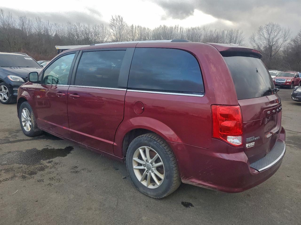 Dodge Caravan Sxt Image 2
