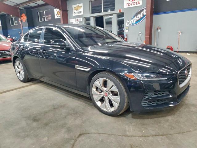 Jaguar XE S Image 12