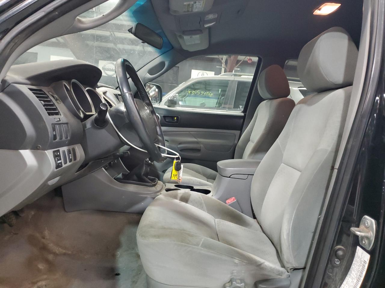 Toyota Tacoma Double Cab Image 9