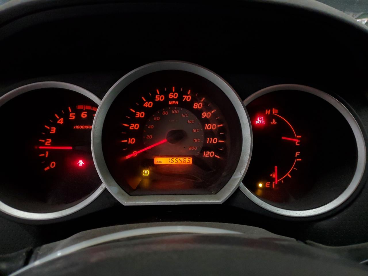 Toyota Tacoma Double Cab Image 11