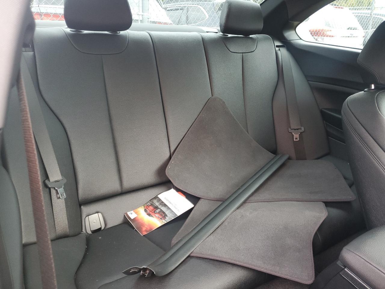 BMW 2 Series Image 6