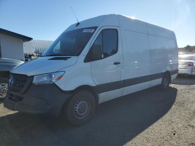 Salvage Mercedes-Benz Sprinter