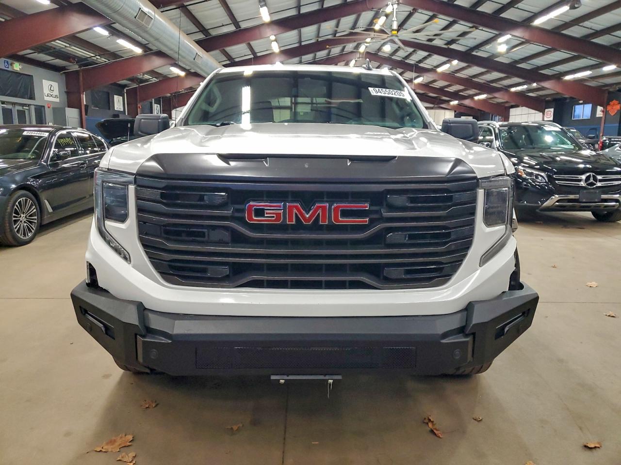 GMC Sierra K1500 Elevation Image 11
