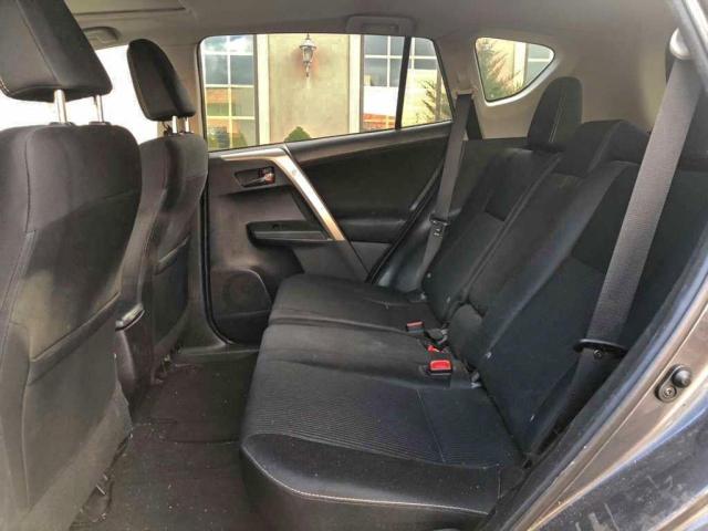 Toyota RAV4 Xle Image 5